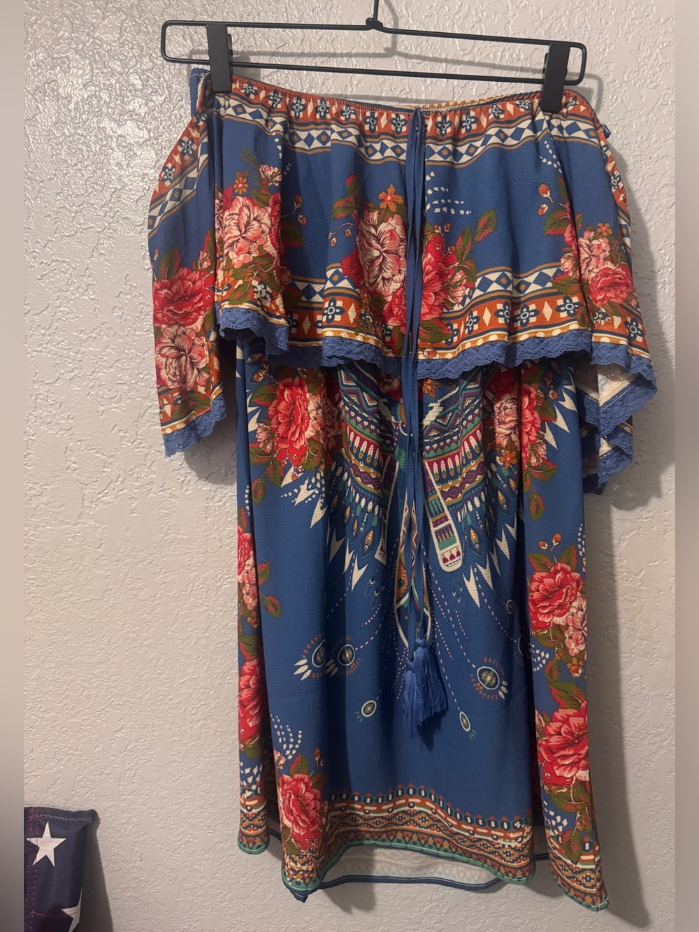 FLYING TOMATO size small off the shoulder dress